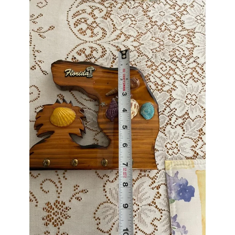 Vintage Wood FLORIDA Sea Shell Beach Theme Key Holder Hook Wall Plaque